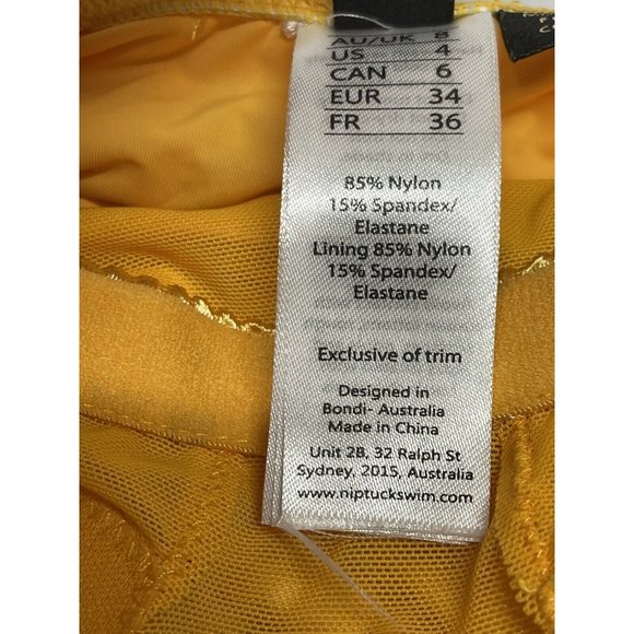 Nip Tuck Multi cup One Piece Yellow Floral Swimsuit Size 4 Rouched Side - Picture 8 of 9